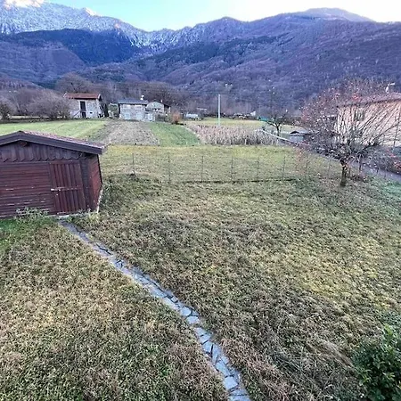 Holiday home Casa Con Terrazzo A Colico Carriola